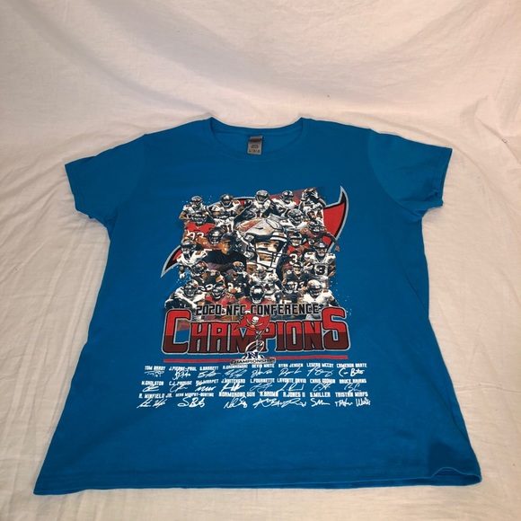 Gildan Other - Men’s Tampa Bay Buccaneers 2020 Champions Graphic Short Sleeve T-Shirt Large